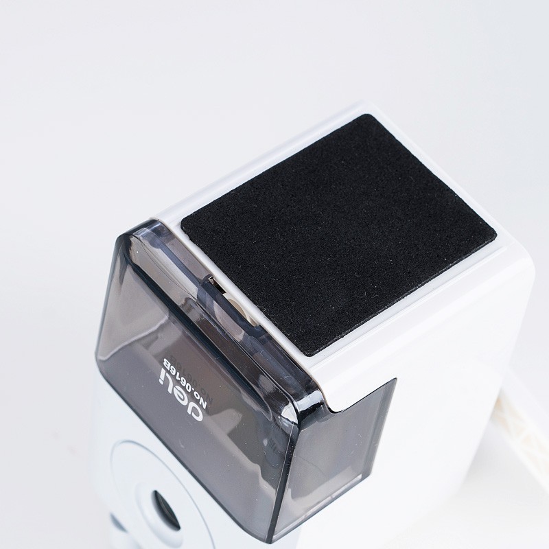 得力削筆器 得力0616B手搖卷筆刀_http://m.gzyiqian.cn/img/images/C202007/1595387631475.jpg