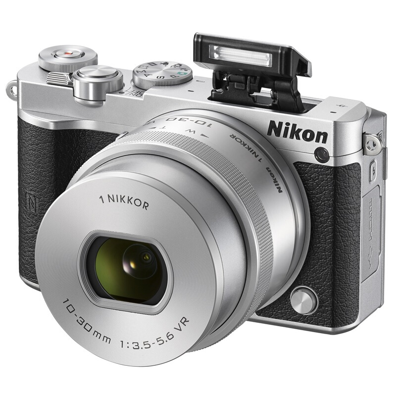 尼康（Nikon） J5 微單相機（J5+1 10-30mm f/3.5-5.6 PD鏡頭套機銀色）_http://m.gzyiqian.cn/img/sp/307/d5e2e374-dd47-4cc7-bcce-c5ebb050b9c4.jpg