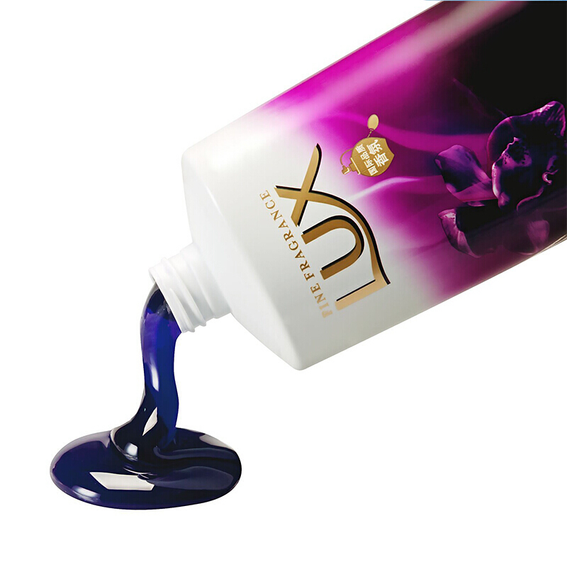力士（LUX） 精油香氛沐浴露幽蓮魅膚720ml_http://m.gzyiqian.cn/img/sp/426/527663cf-e688-4d7a-8384-4f4d20c979cf.jpg